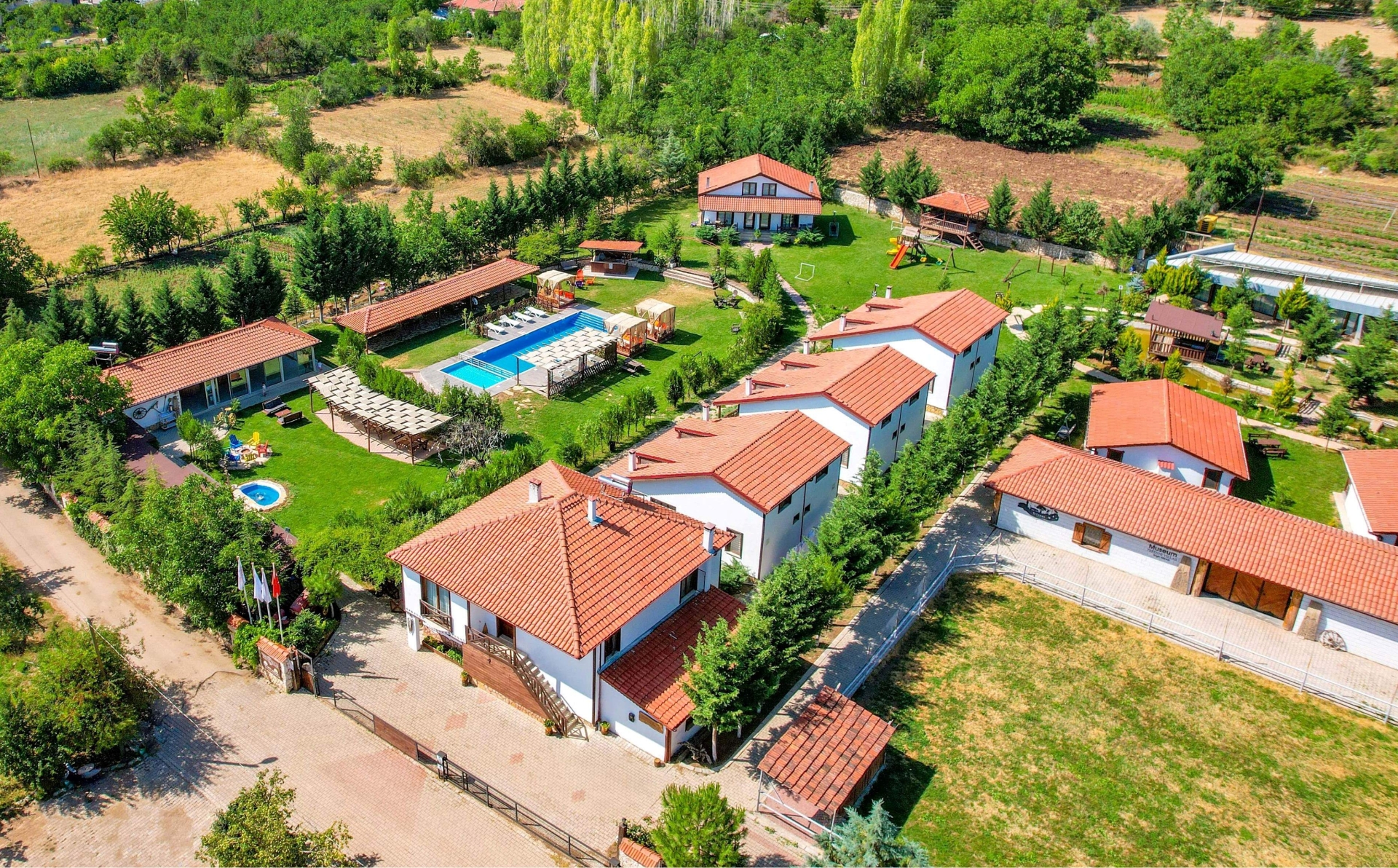 Doğa ile İç İçe Tatil ✾